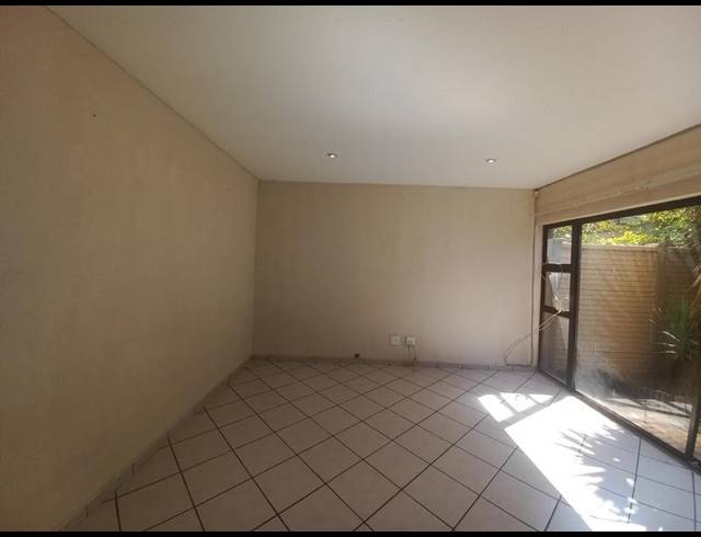 3 BEDROOM PROPERTY TO RENT IN MANTEVREDE